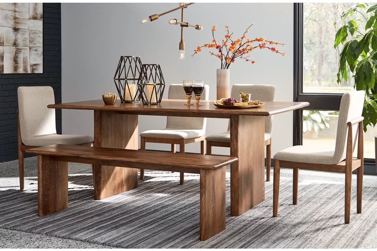 Isanti Dining Table And 4 Chairs Set: A Dining Room Marvel